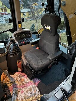 Traktorbagr Caterpillar 444F2 - 10