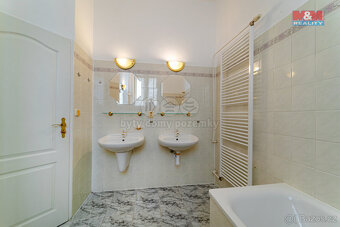 Pronájem bytu 3+1, 77 m², Mariánské Lázně, ul. Karlovarská - 10