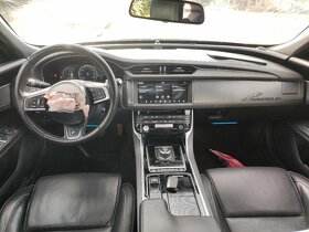 Jaguar XF R-sport 4x4 - 10