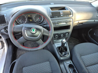 Škoda Octavia II, 1,6 MPi, 75kW, r.v. 09/2009,ČR,serviska - 10