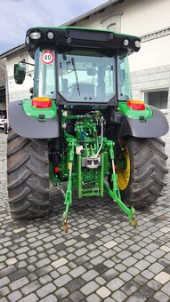 John Deere 5125R - 10