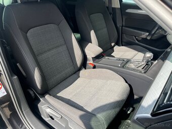VW Passat B8 Variant 2.0TDI 110kW EVO DSG ACC Navi MATRIX - 10