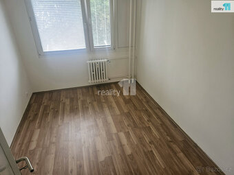 Pronájem bytu 2+kk, 40 m² – Praha 4, ulice Novodvorská - 10