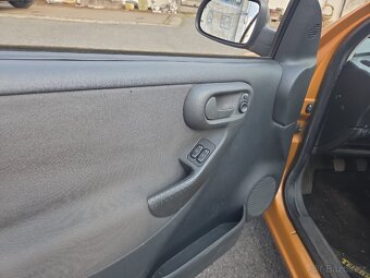 Opel Corsa C  1.2i - 10