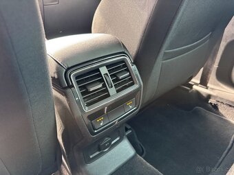 Škoda Karoq 2.0 TDI 110kW Man. Tažné Kamera Navi Keyless LED - 10