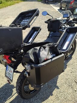 Triumph Tiger 800 - 10