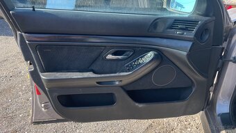 BMW E39 520iA sedan M52TUB20 - 10