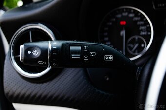Mercedes-Benz GLA 200 d A/T - 10