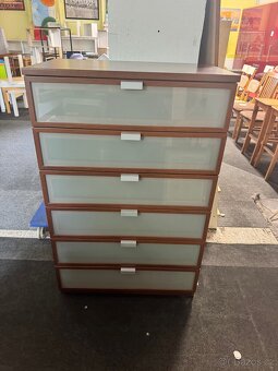 Krásná 6 šuplíková komoda IKEA - 10
