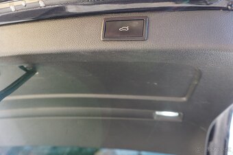 ŠKODA SUPERB II FC 2014 2,0 TDI 125KW MANUÁL ELEGANCE - 10