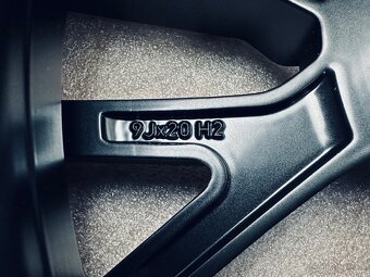 TOP zimní kola R20 BMW 7 G70 / X3 G45 - 10