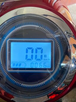 Elektrický skútr pro seniory, čtyřkolka SELVO 41000 - 10