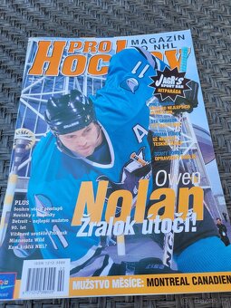 Pro Hockey Magazín CZ, 18 čísel, období 99/00 - 10