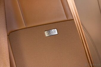 Lexus LC 500h Luxury Top, 1. majitel, TOP STAV - 10
