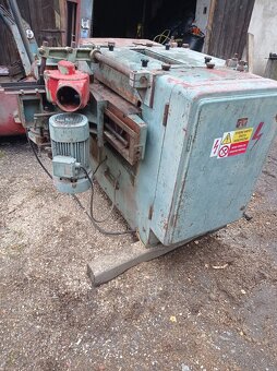 Čtyřstranná frézka - 10