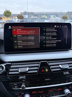 BMW 530e. 215 kW . 140000 km. - 10