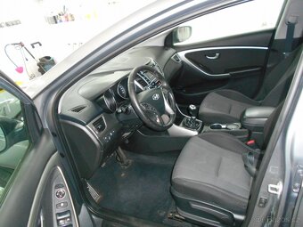 Hyundai i30 1,6 CRDi 110 - 10
