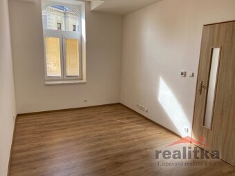 Pronájem bytu 2+1, 59 m2, Opava, ul. Nákladní - 10