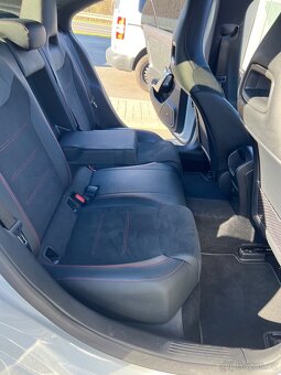 Mercedes CLA 200D - 10