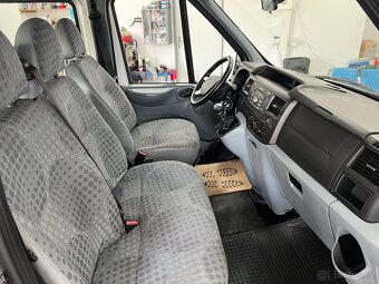 Ford Transit 2.2 TDCi 92kw TREND 9 míst TEMPOMAT KLIMA TAŽNÉ - 10