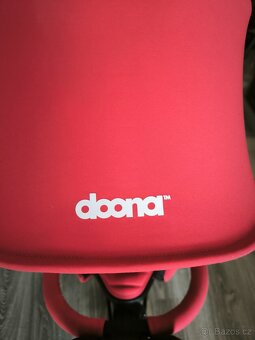 Tříkolka Doona + držák - 10