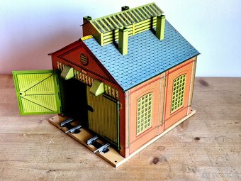 Vláčky - lokomotivní depo, No 1, Hornby, Francie, 1930 - 10