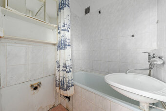 Prodej bytu 3+1 k rekonstrukci, Pardubice - Polabiny - 10