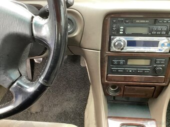 Toyota Camry - 10