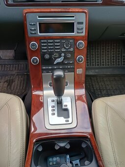 Volvo S80 II 4.4i v8 AWD - 10