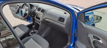 vw polo najeto 70 000 km koupeno v ČR 1 majitel - 10