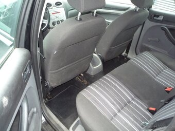 FORD FOCUS KOMBI 1,6 TDCI 80KW /TAŽNÉ ZAŘÍZENÍ - 10