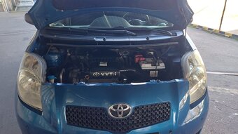 toyota yaris 1.3 vvti 113000 najeto ( krasny stav ) - 10