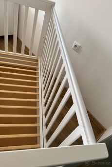 Bila postylka se suplikem a antialergickou matraci - 10