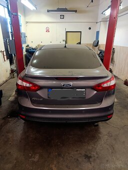 Ford Focus 1.6 180 hp - 10