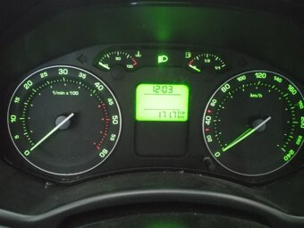 Octavia 2 obsah 2.0 TDI 103 kW tažné spotřeba 5 l - 10