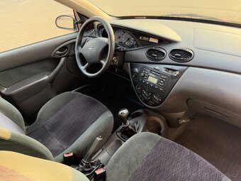 Ford Focus 1.6i, 74kw Nové v ČR L+Z Kola - 10