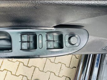 Vw Passat 2.0 TDI R-Line Face lift 103KW R.V 2010 - 10