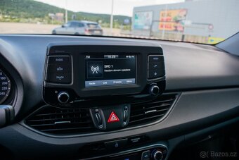 Hyundai i30 Fastback 1.4 T-GDi Family 7DCT - 10
