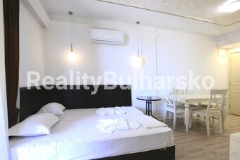 Apartmán 2+kk s prostorným balkonem,výhled na moře BULHARSKO - 10