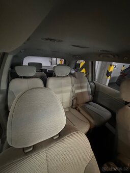 KIA CARNIVAL 7 místní - 10