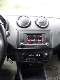 Seat Ibiza 1,2 TSI 66kW aut. klima, temp. zimní sada kol - 10