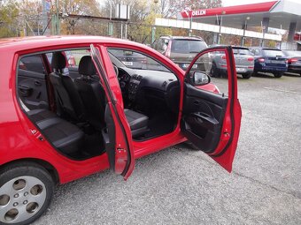 Prodám Kia Picanto 1.0,45kw,1.maj - 10