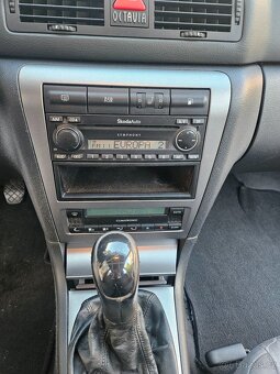 Škoda Octavia Style 1.6 75 kW, 2004 Nové rozvody+servis+STK - 10