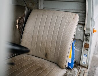 VW T2a Highroof - 10