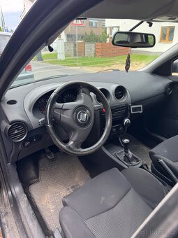 Seat Ibiza 1,4 74 kw benzin, Rok výroby 2004 - 10