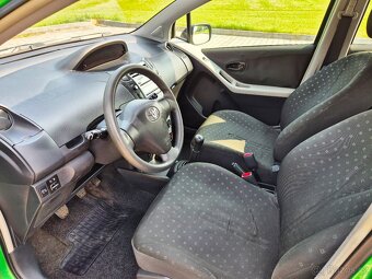 TOYOTA YARIS 1.0i 51KW 155tis.km moc pěkný stav - 10