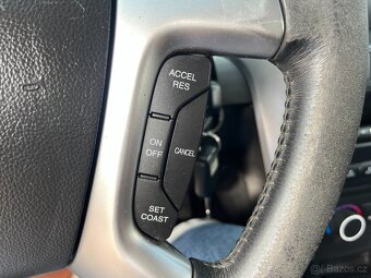 Chevrolet Captiva 2.0 D 110kW 4x4 Nová STK, ALU - 10