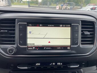 Citroen Jumpy 2.0Hdi 130kw, automat, 5 míst, velké rádio - 10