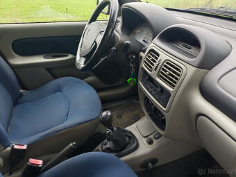 Renault Thalia 1.4 16V 72Kw RV.2004 - 10
