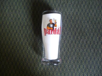 Prodám pivní sklo sklenice půllitry třetinky - 10